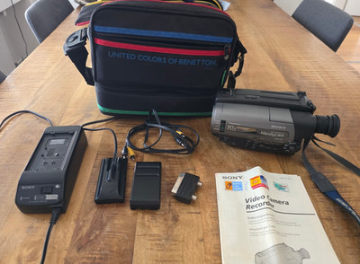 Sony Handycam CCD-TR620E PAL Video 8