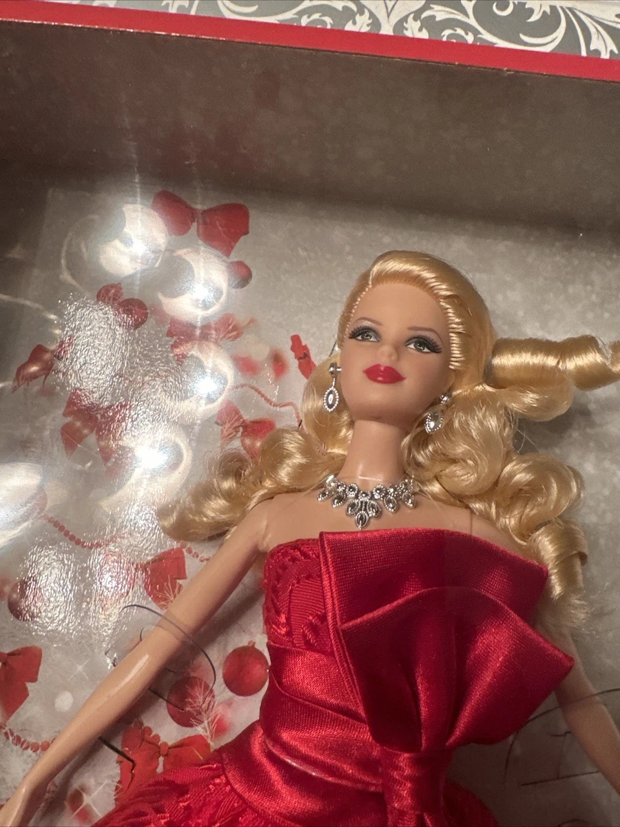Preços baixos em Barbie Holiday Barbie Original (Selada) 2012 Ano