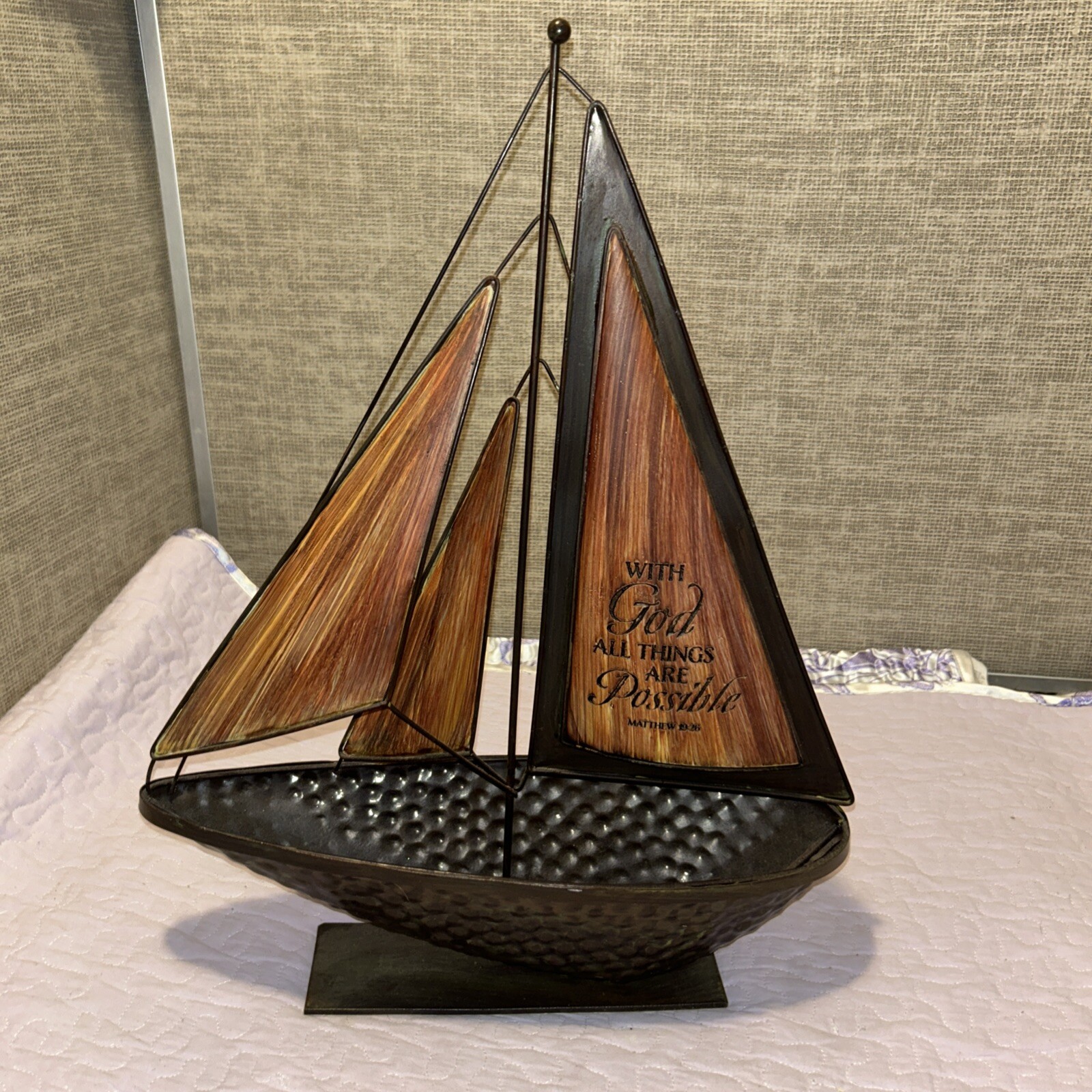 "Velero de metal 16"" - Con Dios todas las cosas"