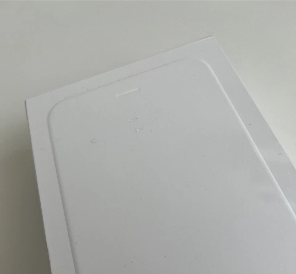 New Sealed Old Stock Apple iPhone Plus 64gb - Space Grey - Rare Collectors - Image 4 of 4