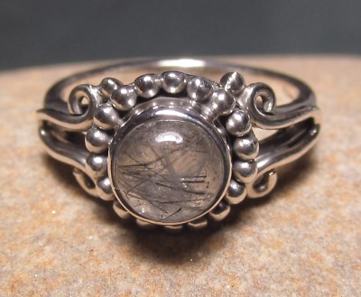 Sterlingsilber Alltag Turmalinierter Quarzring UK J/US 4,75