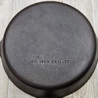 Vintage Unmarked Wagner #8 Cast Iron Skillet 10 1/2 Inch Flat Bottom No Spin