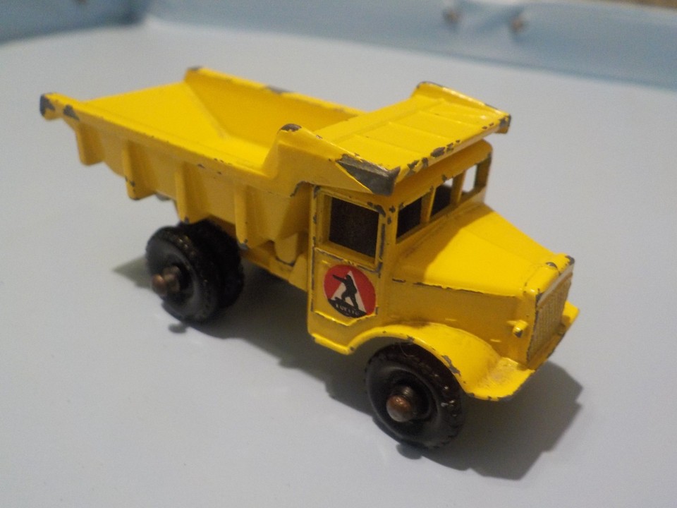 Matchbox 6 - Euclid Quarry Truck - Thin Step No Trim - Version Boîte