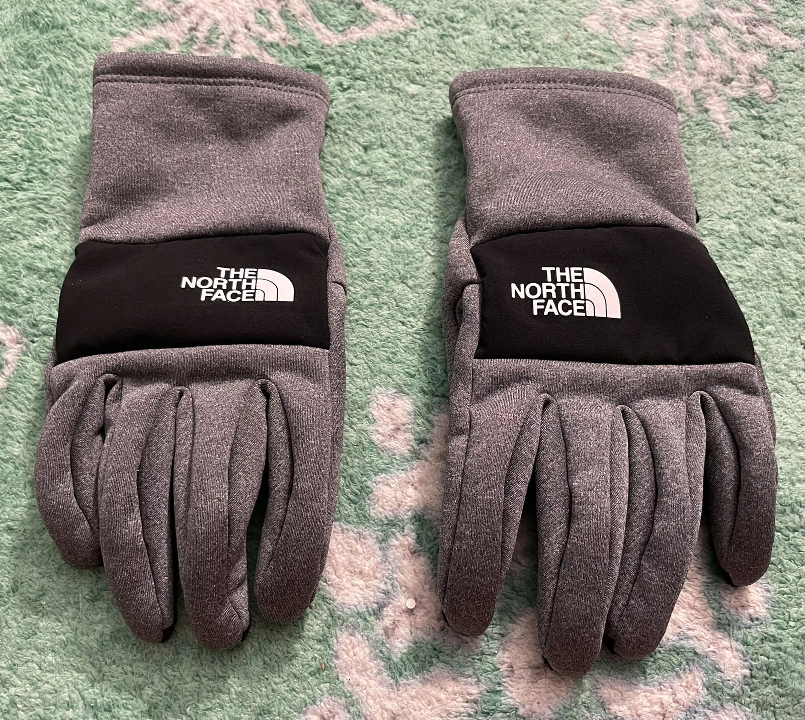 The North Face Men’s Medium Gloves