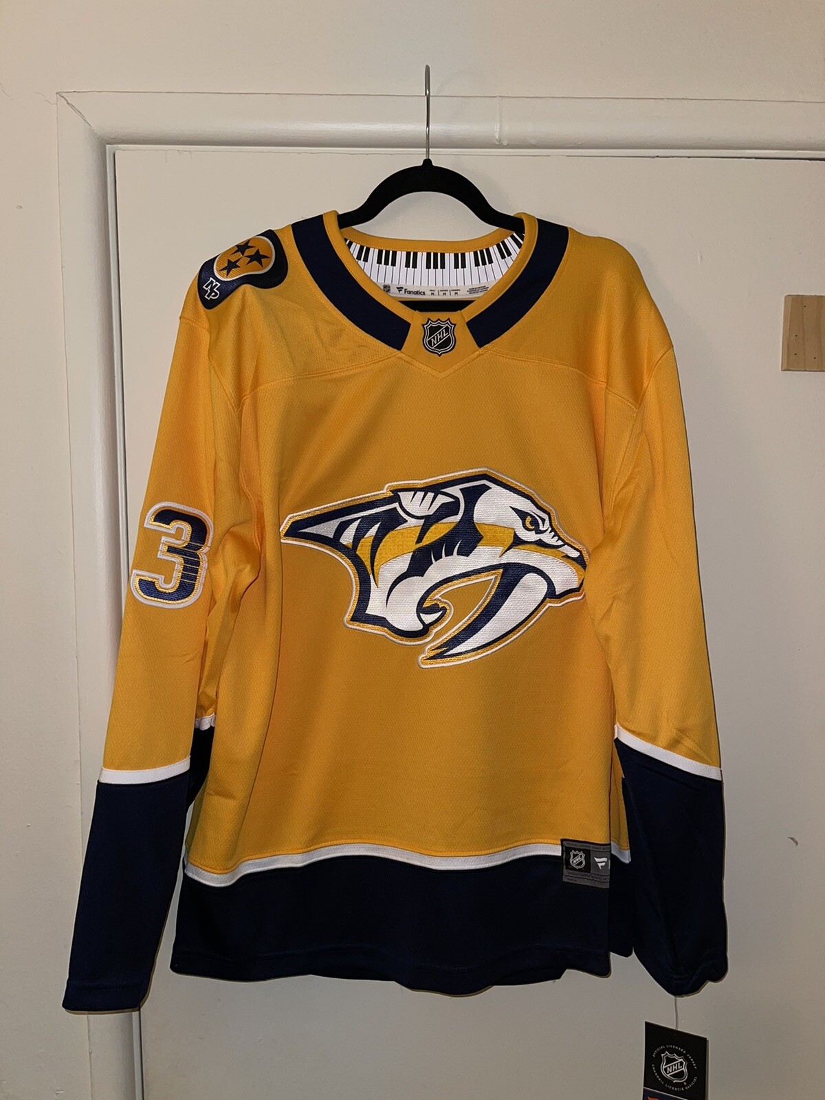 Picture 1 of 6