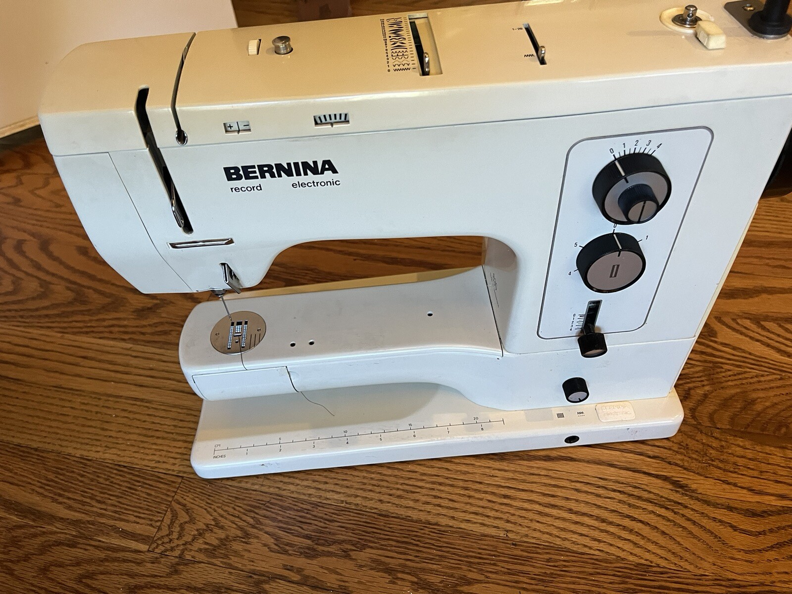 Special Bernina 830 Sewing Machine. Totally Refurbished. New Cam Gear