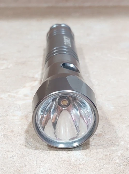 Dorcy LED Aluminum Silver Flashlight Takes 6 AAA Battery Powered 7.5" - Image 2 of 3