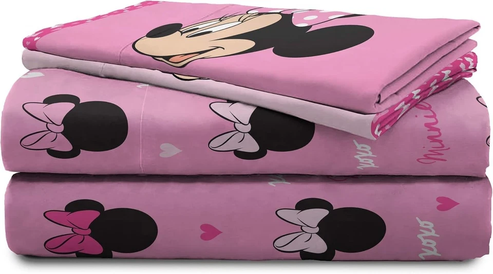 Jay Franco Disney Minnie Mouse Hearts N Love Full Size Sheet Set - 4 Piece Set - Image 2 of 4
