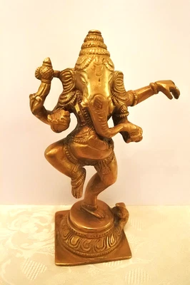 Vintage Indian Brass Statue of Dancing Lord Ganesha Elephant God Figurine 841 gr - Image 1 of 4