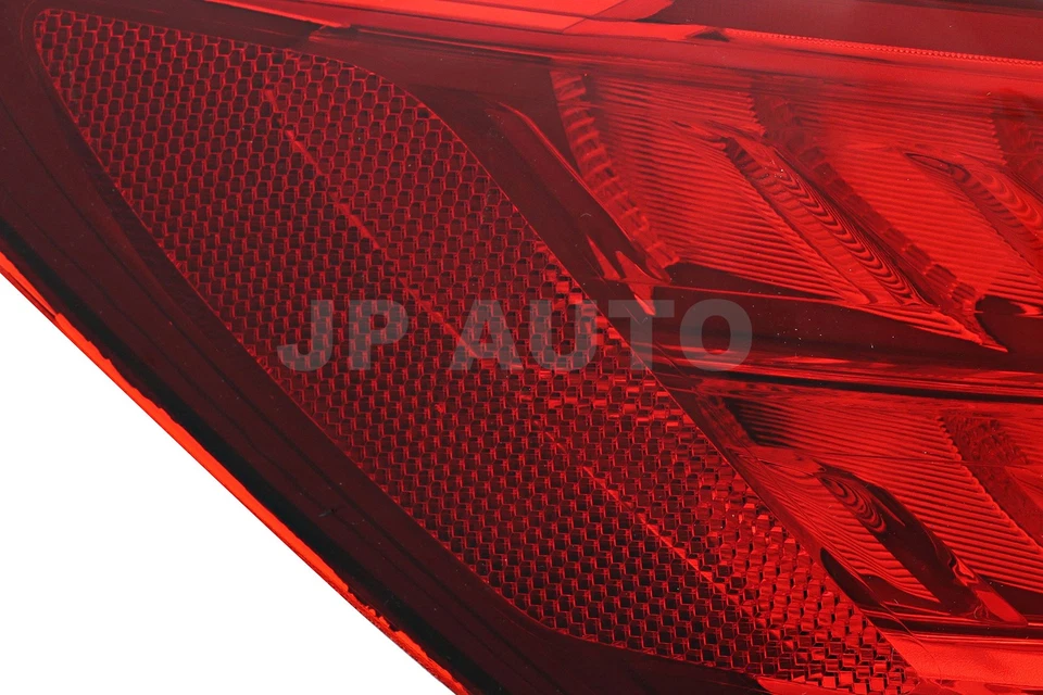 For 2019-2021 Mercedes-Benz C300 C43 Amg C63 Amg Taillight Driver Left Side - Image 4 of 4