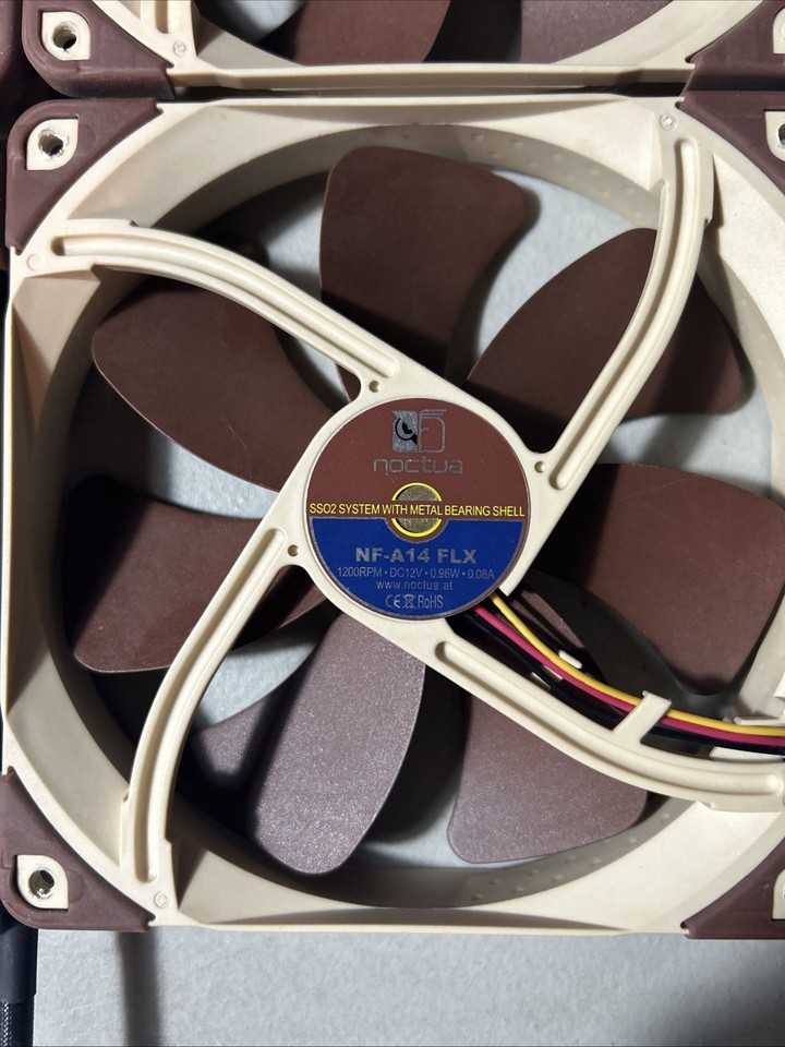 Noctua NF-A14 ULN, Ventola Ultra Silenziosa, 3-Pin (140mm