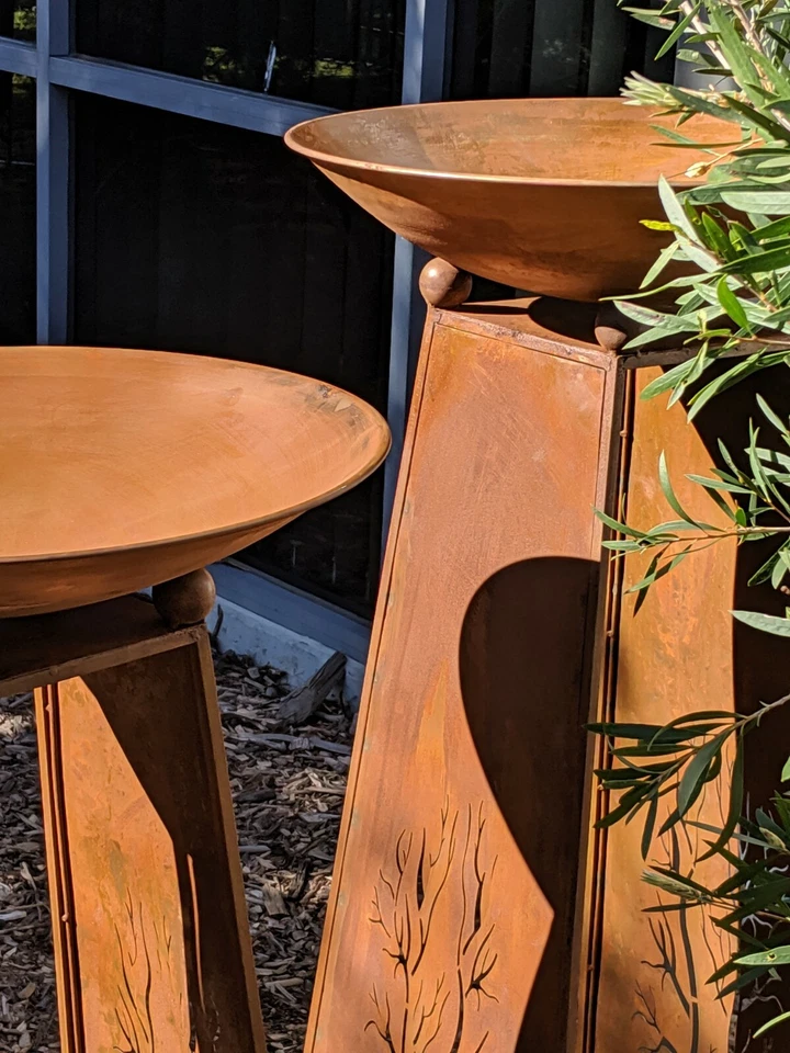 XXL SET OF 2 PAIR DESIGN BIRD bath PLANTER RUST NEW beautiful! - image 3 of 4