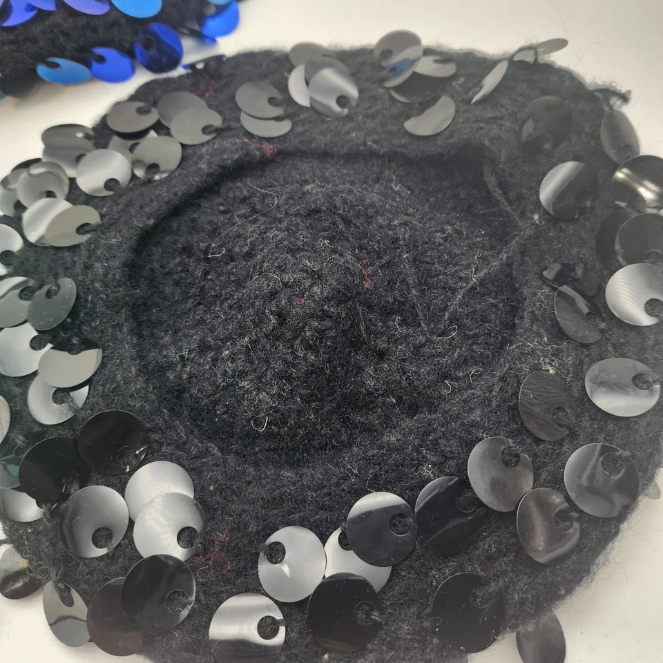 Vintage Knit Beret Hats Sparkly Spangle  Beanie Hat One Size Green Black Blue  - Image 4 of 4