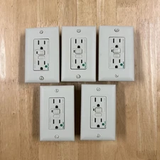 Lot of 5 Ivory Pass & Seymour Legrand 20 Amp Hospital Grade GFCI Outlet #370492