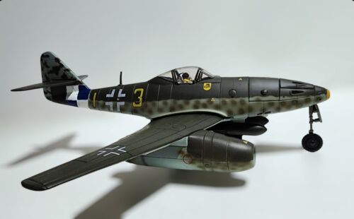 Zabawki XXI wieku II wojna światowa niemiecki model Messerschmitt Me-262 (Schwalbe) w skali 1:32 - Zdjęcie 1 z 9