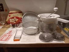 Vintage Cooks Club Food Mill 9 Pieces & Illustrations Stainless Steel & Plastic