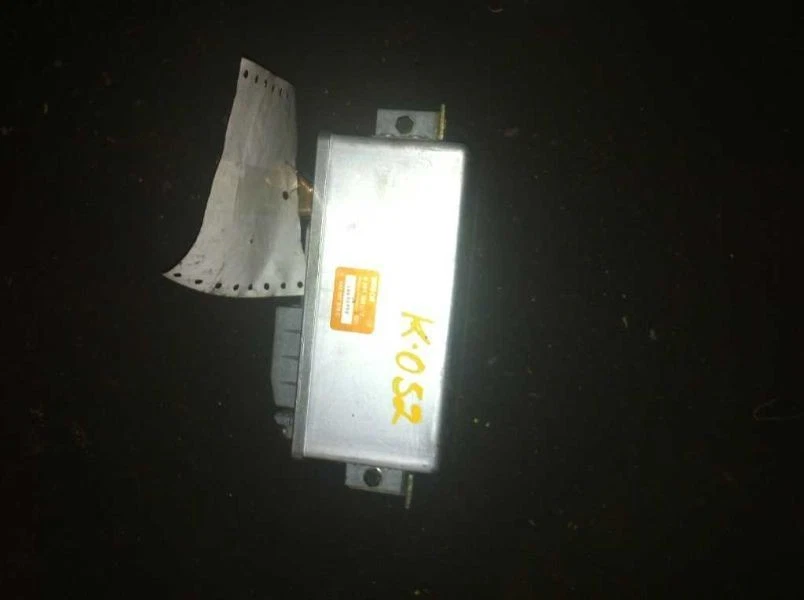 89 90 91 AUDI 200 CHASSIS ECM ABS MODULE BELOW LEFT REAR SEAT EXCEPT QUATTRO - Image 2 of 2