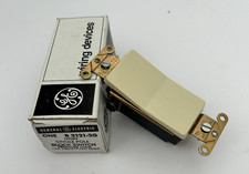 Vintage GE General Electric Ivory Single Pole Block Switch Pressure Lock B31212G