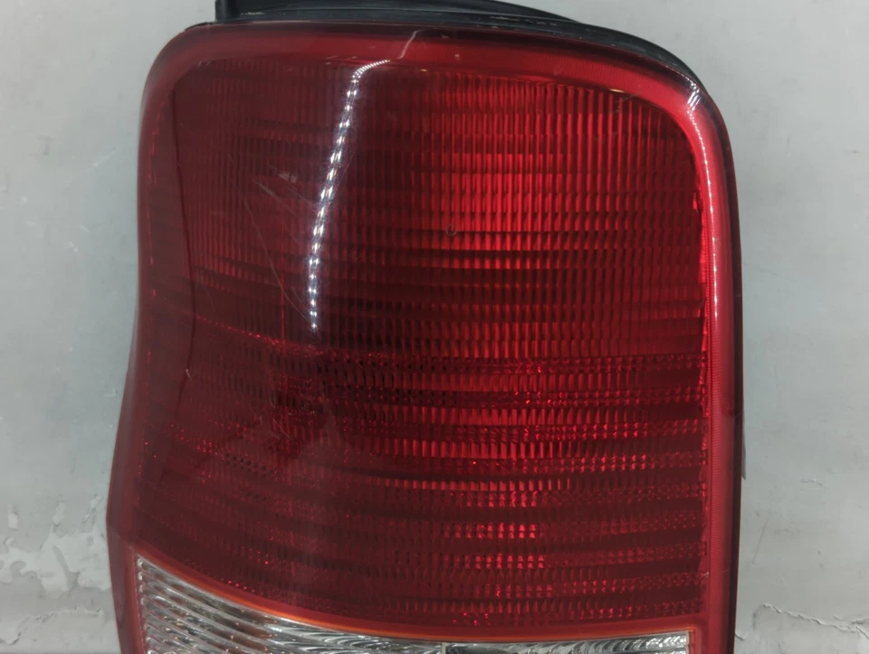 Luz trasera lateral derecha Volvo V40 2000-2004 pasajero OEM KQ3KX Foto 3 de 4