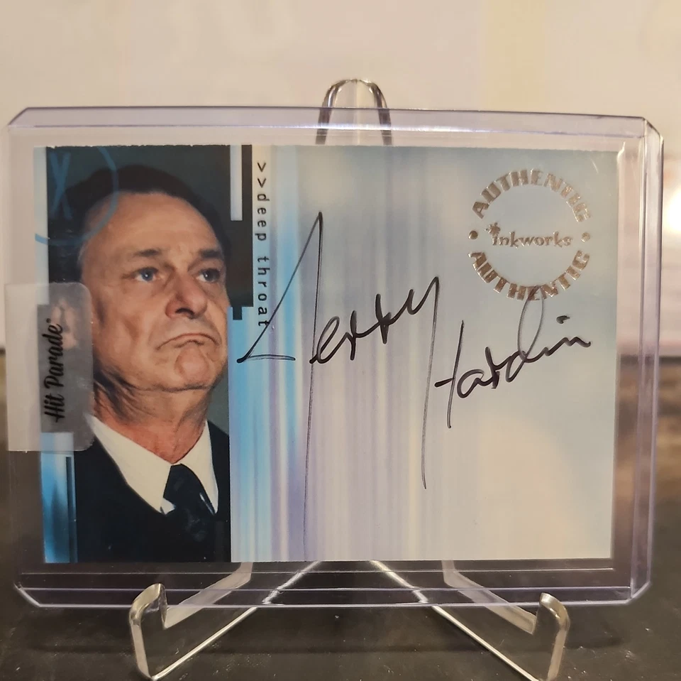 THE X-FILES 2001 SEASONS 4 AND 5 A3 JERRY HARDIN AS DEEP THROAT AUTOGRAPH - Image 4 of 4