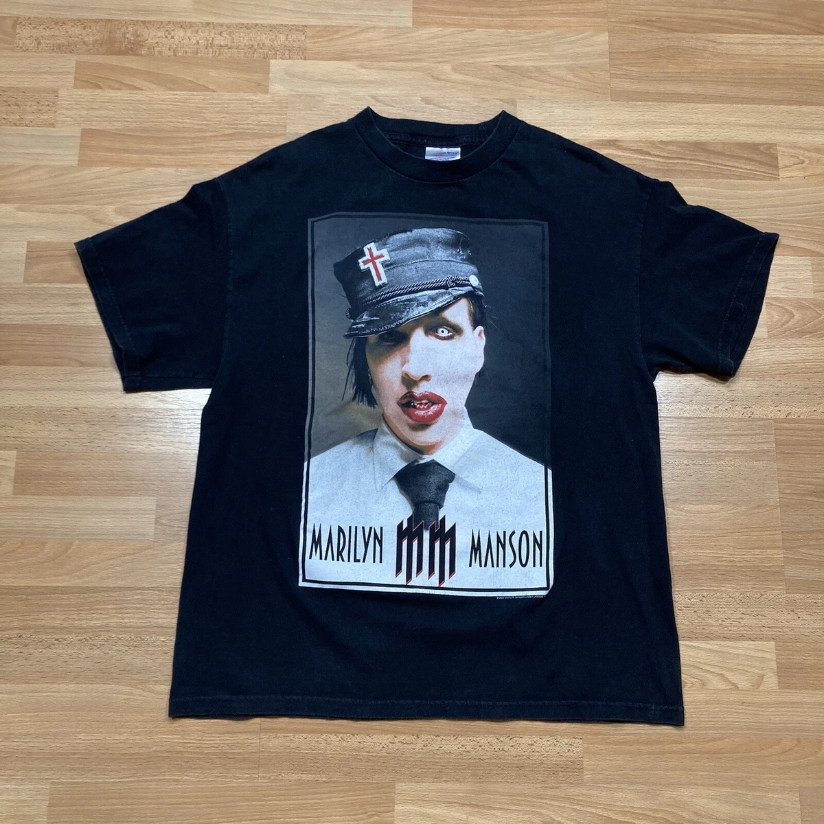 Vintage 00s Y2k Marilyn Manson T-Shirt L 2003 Uniform Red Lips Rock Metal  Tee