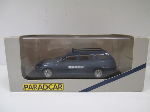 PEUGEOT 406 Vert PARADCAR 027 1:43 de reference 027