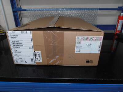 Cisco Catalyst WS-C2960S-24TD-L 24-Port Gig Switch. + 2 x 10G Ports Neu Open Box