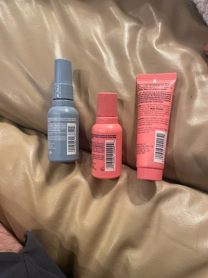 Aveda Nutri-plenish Shampoo & Conditioner Travel Set w/ smooth infusion spray - Image 2 of 2