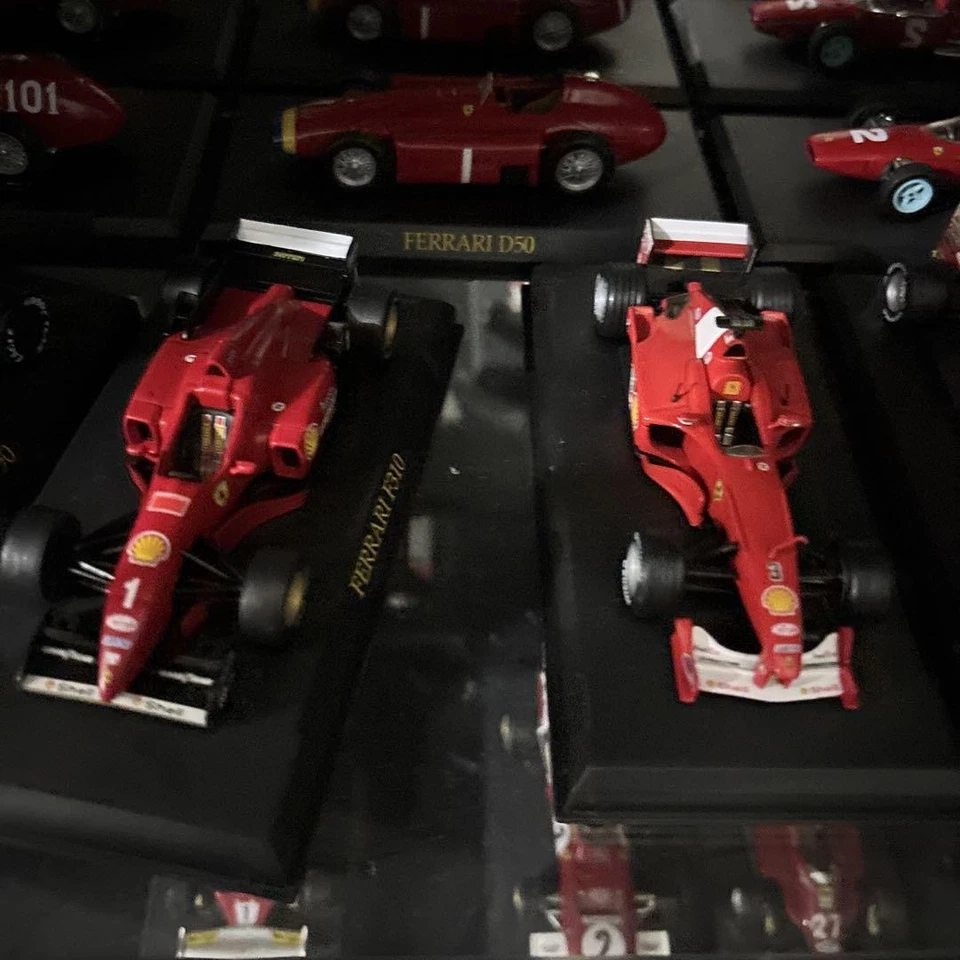 Ferrari F1 Model Collection 1/43 Scale 15 Cars with Display Stand - Image 3 of 4