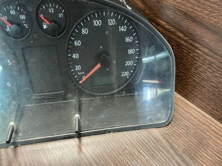 VW TRANSPORTER V T5 Minibus / passenger Kombiinstrument 88311346 2.50 27328413 - Bild 3 von 4