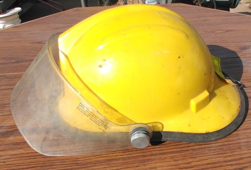 GENUINE FIREFIGHTING FIREMAN"S HELMET { FREE U. S. SHIPPING}