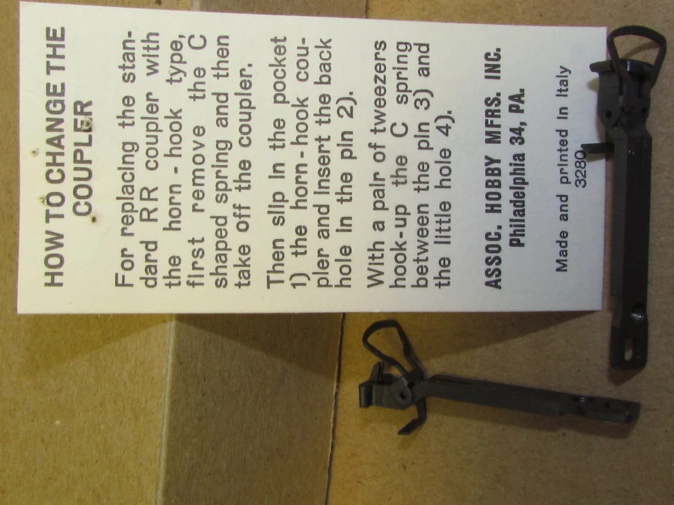 2 PACK OF EUROPEAN COUPLERS BY AHM/RIVAROSSI HO SCALE APPROX 1 & 3/4" (45MM) LON - Image 4 of 4