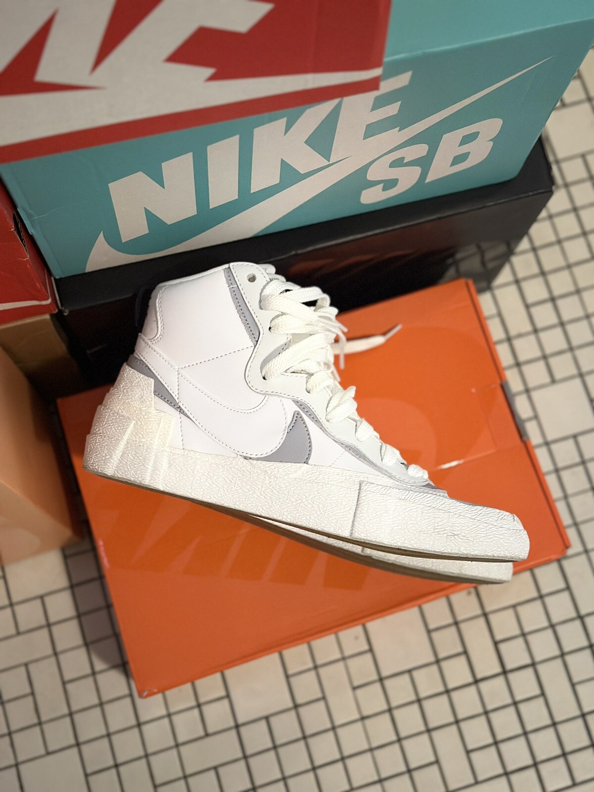 SACAI X NIKE Taglia 9 Nike sacai x blazer bianco medio grigio