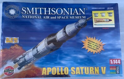 Airfix Smithsonian National Air & Space Museum Apollo Saturn V Model 3086 1:144