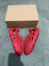 Adidas Yeezy Foam Runner Vermillion KIDS | UK2 |US2 | EU34 - NEW - Fast Shipping