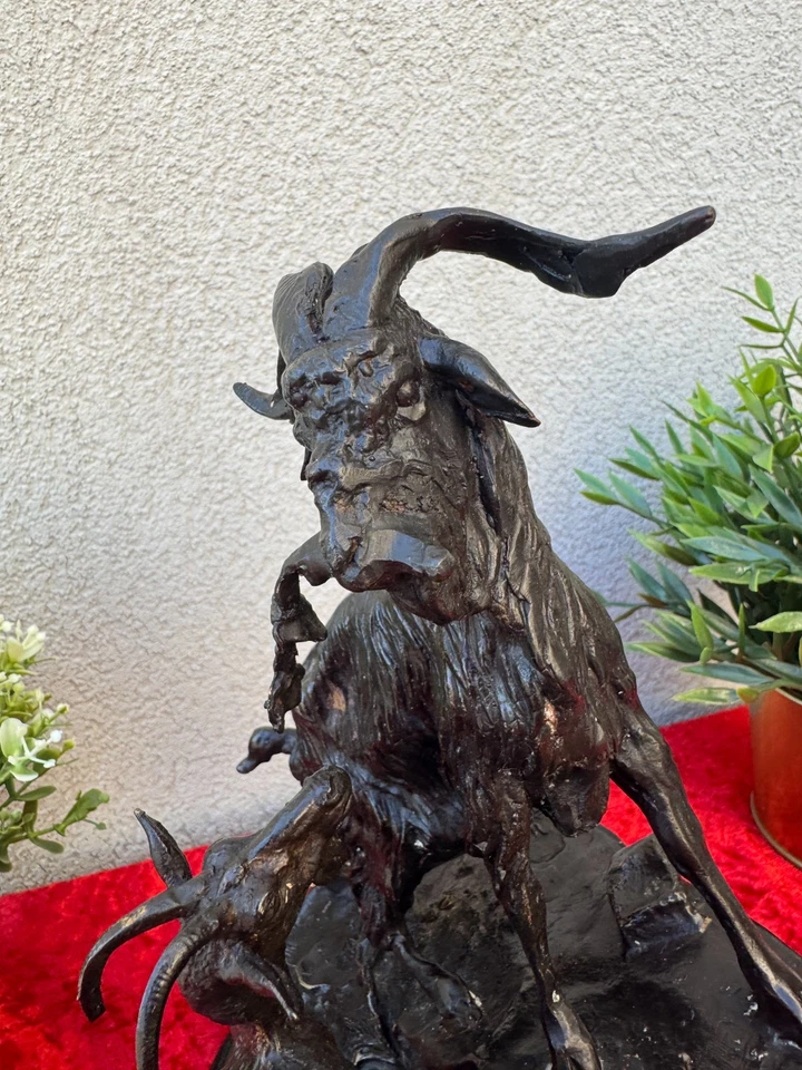 BEAU BRONZE ANIMALIER JULES MOIGNIEZ - BOUC ET CHEVRE SUR UN ROCHER - Photo 3/4