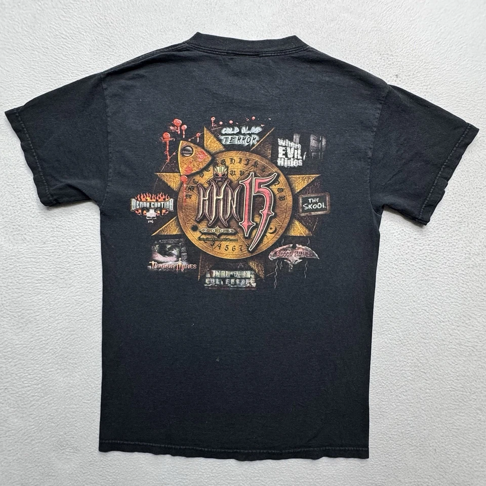 Camiseta De Colección 2005 Universal Studios HHN 15 I Survived Pequeña Halloween Horror Foto 2 de 4