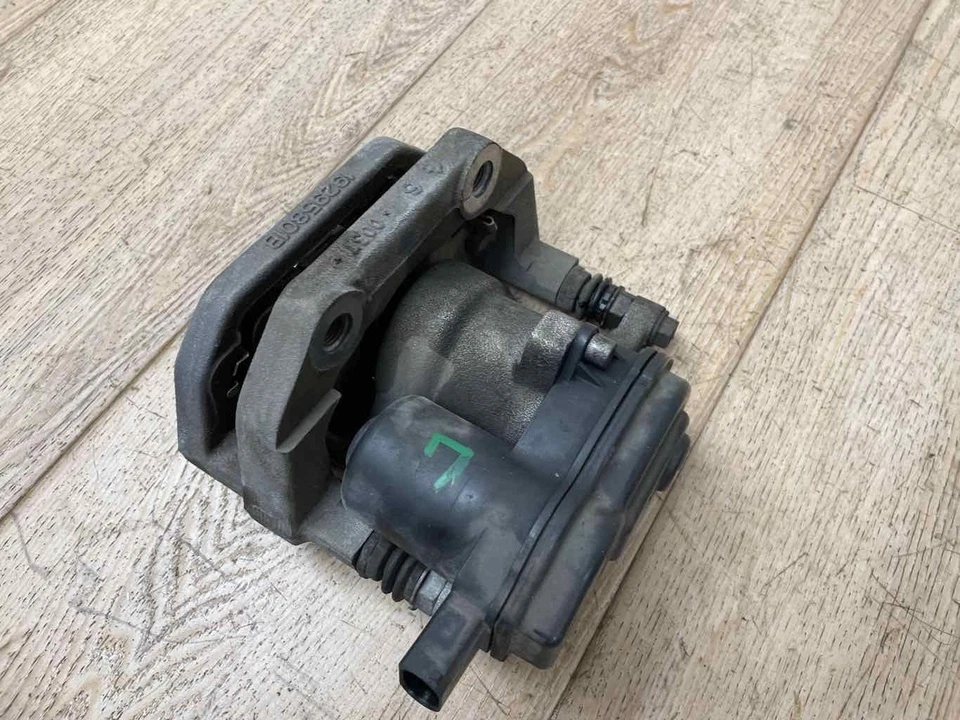 Pinça de freio de passageiro traseira direita usada 19295801B compatível com 18 - 23 Honda Odyssey 3,5L - Imagem 4 de 4