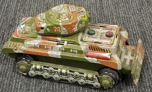Gruppe Vintage Spielzeug: Traktoren, Blechcamper, Planierraupe - ungeprüft - Bild 4 von 10