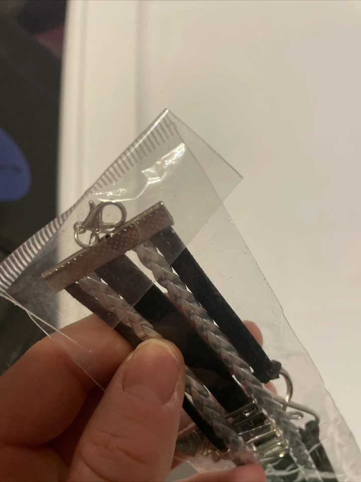 Pulsera envolvente de cuero negro REALTOR House Charm Infinity Love ¡Nueva!! Foto 3 de 3