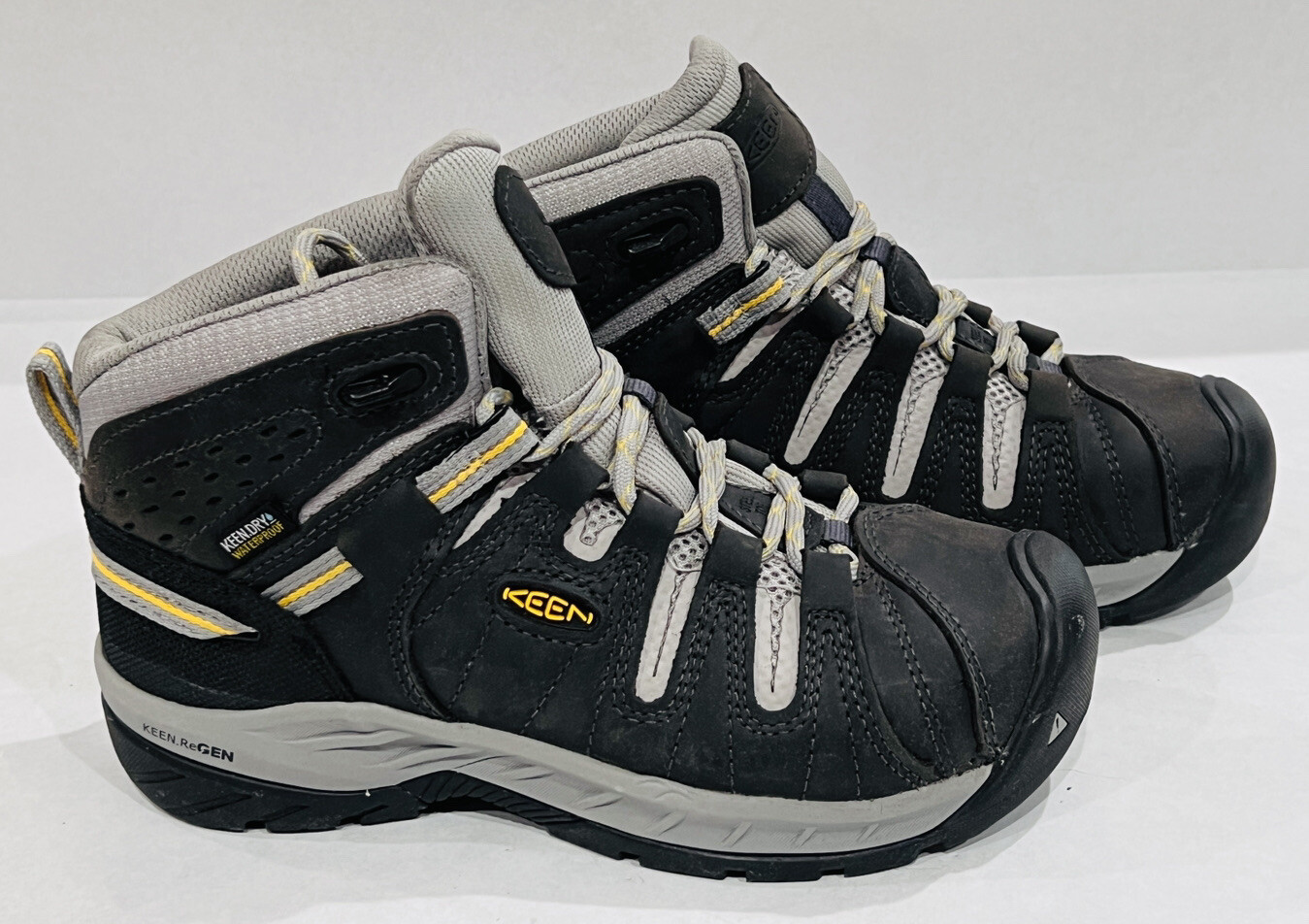 Scarpe da lavoro impermeabili da donna KEEN Utility Flint 2 punta centrale in acciaio taglia 6 W
