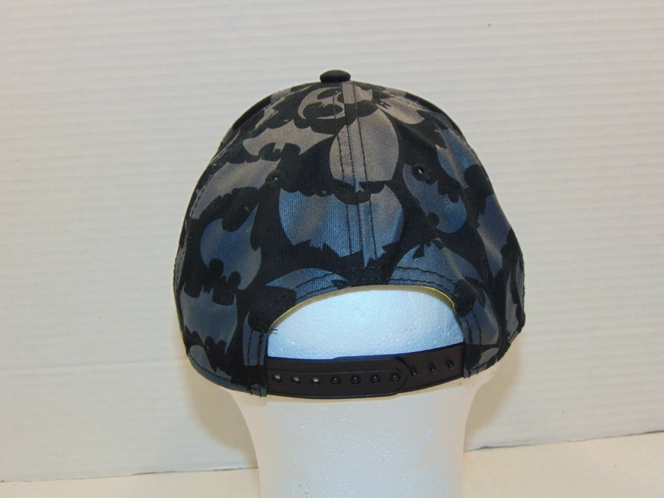 Gorra Batman negra/gris con espalda a presión de DC Comics Foto 3 de 4