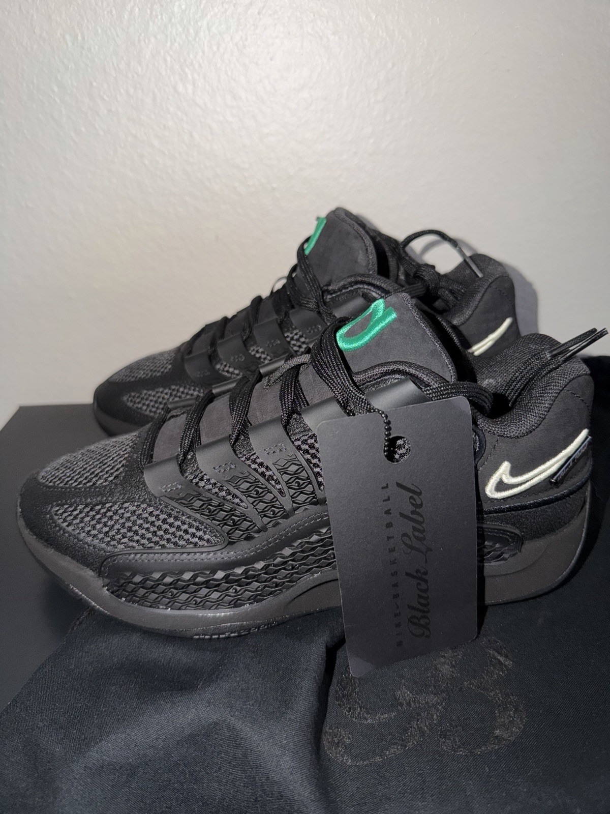 Nike KD 18 Black Label Pack Limited  1 of 1988 IB3874-001 Mens 5.5 = Women's 7 thumbnail 4