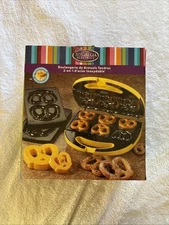 New In Box Nostalgia Electrics Stainless Steel 2 in 1 Pretzel Maker # C1107