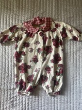 Adorable vintage 1980s rose print romper with collar and button up Baby