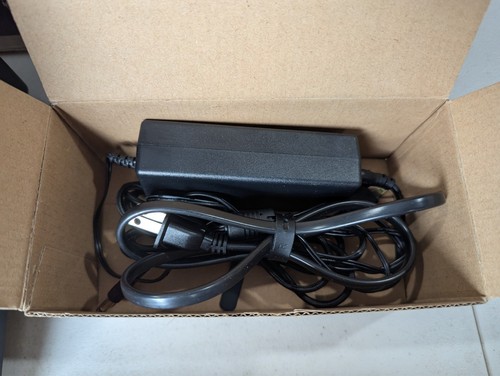 Enceintes gaming Bluetooth Razer Leviathan V2 (2 pièces) noires testées et fonctionnelles #1 - Photo 6/13