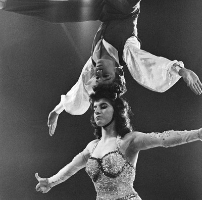 Bertram Mills Circus tightrope act 1958 OLD PHOTO 5