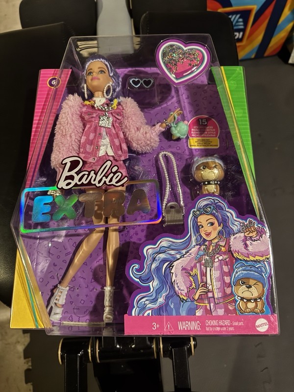 Barbie Extra Doll 19 Pink Brunette Hair Graphic Hoodie Alien Bag Punk Boots NIB