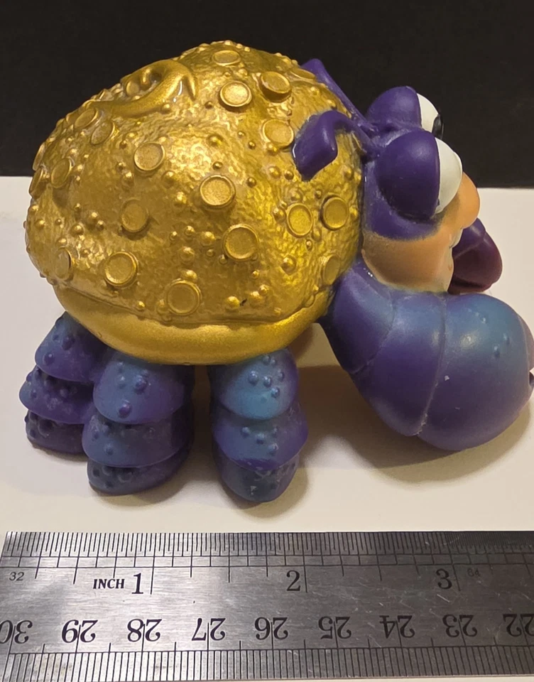 Disney Moana Tamatoa Cangrejo Figura Juguete PVC Coleccionable Púrpura Oro Villano Brillante Foto 2 de 3