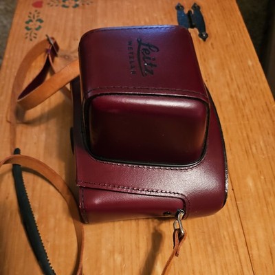 Leitz Wetzlar Burgundy Leather Case 14504 for Leicaflex SL, SL2